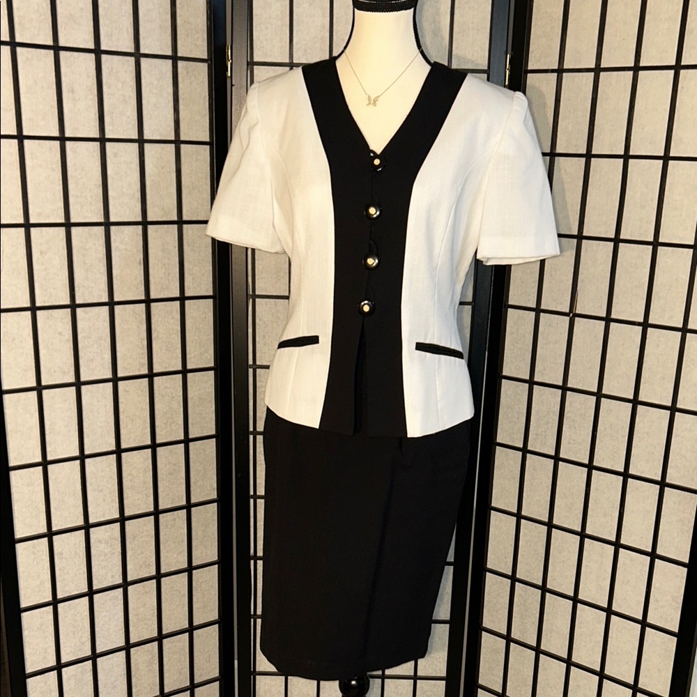 Chic Black and White Women's Pencil Skirt Set